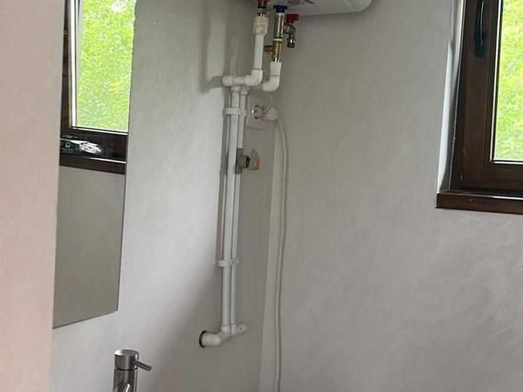 Casă individuală cu 2 camere cu Teren 1200 Mp în Mitocu Dragomirnei