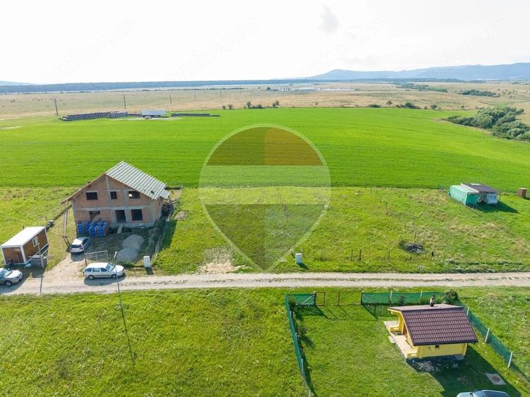 Teren de 1100 mp, în Satu Nou
