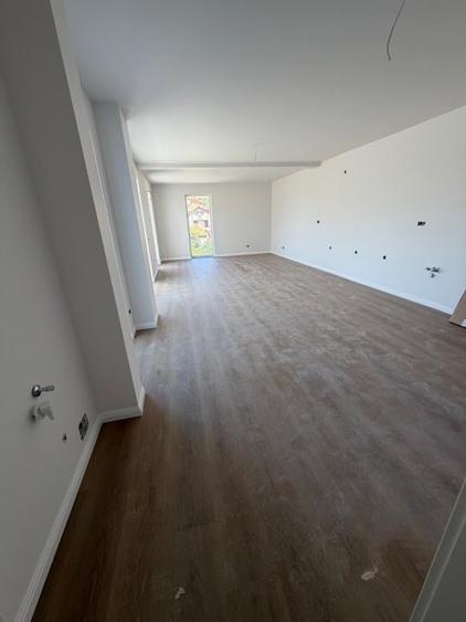 Apartament cu 2 camere nedecomandat în Dâmbul Rotund