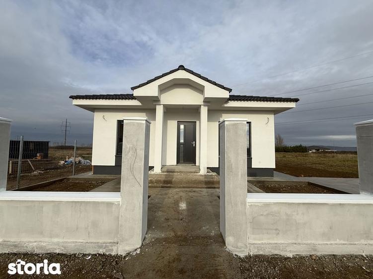 Casă cu 4 camere cu Teren 90 Mp în Oșorhei