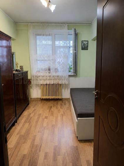 Apartament cu 3 camere decomandat, mobilat în Drumul Taberei
