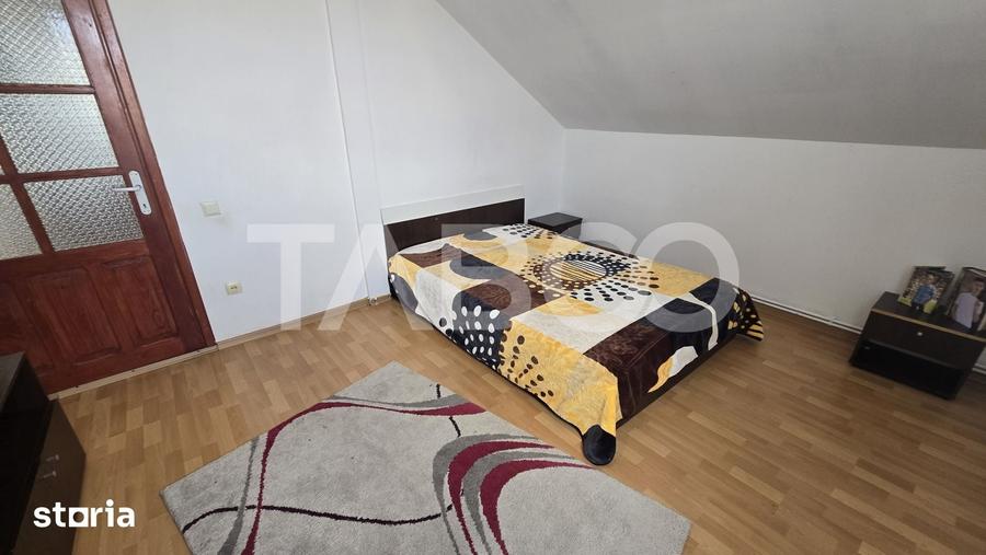 Casă cu 5 camere cu Teren 250 Mp în Șelimbăr