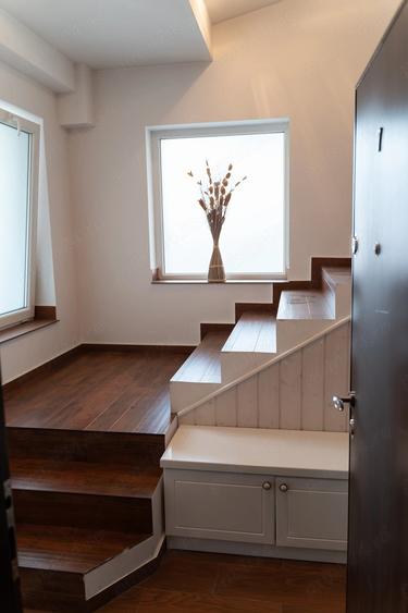 Apartament cu 4 camere decomandat în Calea Dumbrăvii