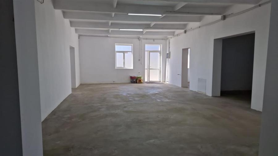 Spațiu industrial, de 260 mp, în 9 Mai