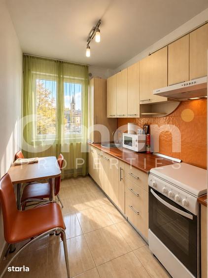 Apartament cu 2 camere semidecomandat, mobilat în Republicii