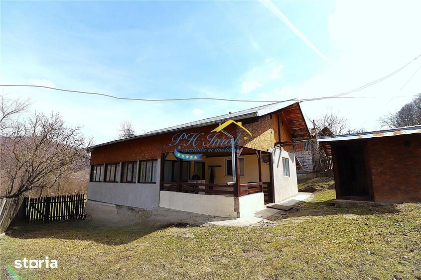 Casă cu 5 camere cu Teren 1991 Mp în Provița de Sus