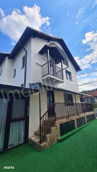 Casă cu 4 camere cu Teren 50 Mp în Central