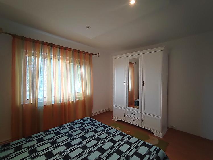 Apartament cu 3 camere decomandat în Inel II