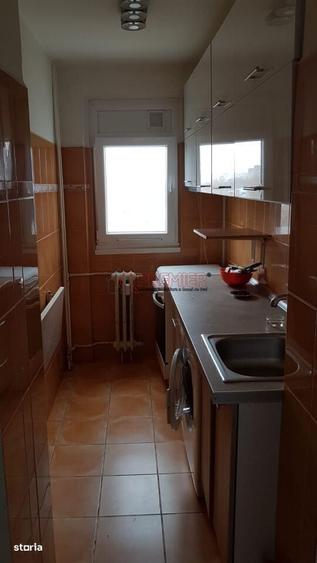 Apartament cu 2 camere decomandat în Brâncoveanu