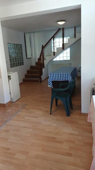 Casă cu 4 camere cu Teren 200 Mp în Apărătorii Patriei