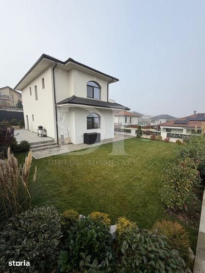 Casă cu 4 camere cu Teren 400 Mp în Central