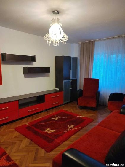 Garsonieră decomandată în Lipovei
