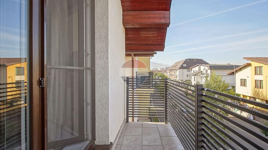 Apartament cu 2 camere decomandat în Tractorul