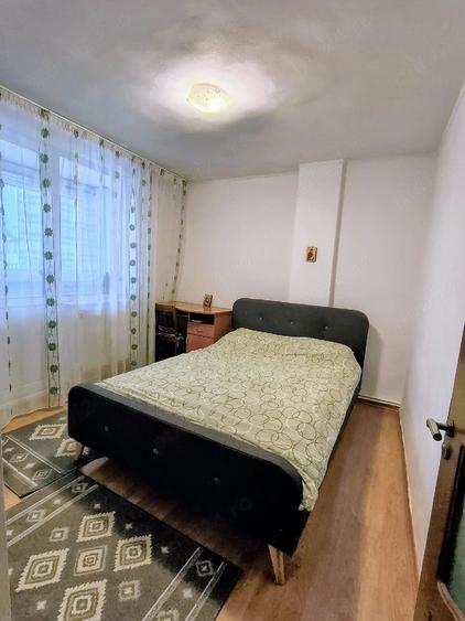 Apartament cu 4 camere decomandat în Ultracentral