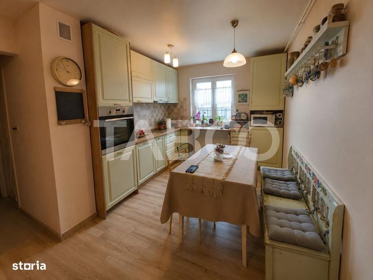 Apartament 3 camere de vanzare mobilat in Manastur zona Negoiu etaj 3 - 7
