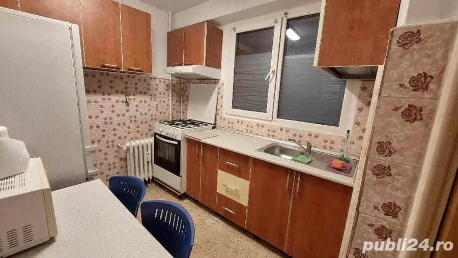 Apartament cu 2 camere decomandat în Drumul Taberei