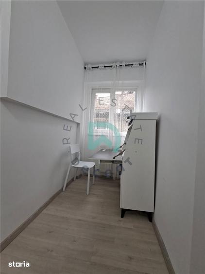 Apartament cu 3 camere decomandat în Bartolomeu