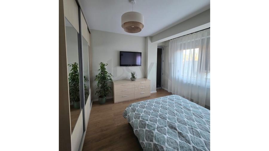 Apartament cu 3 camere decomandat, mobilat în Dămăroaia