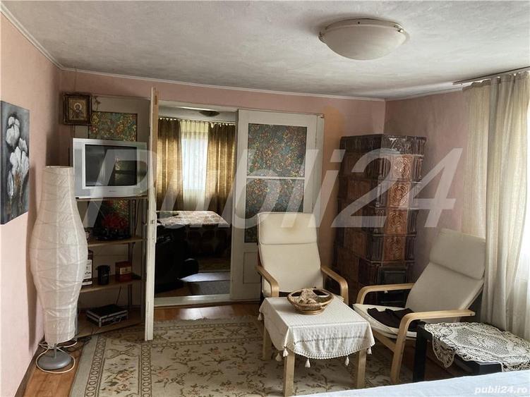 Casă cu 8 camere în Coțofenești