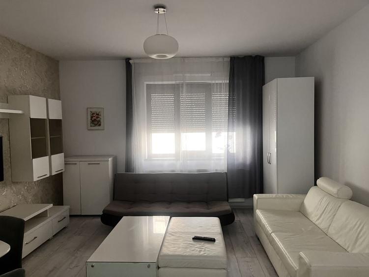 Casă cu 2 camere cu Teren 100 Mp în Exterior Vest