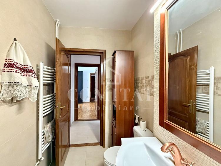 Apartament cu 2 camere semidecomandat, mobilat în Gheorgheni
