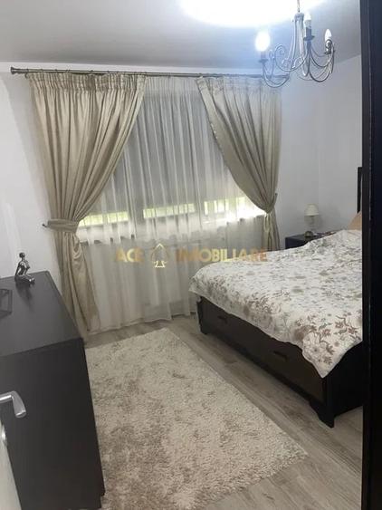 Duplex cu 5 camere cu Canalizare în Popești-Leordeni