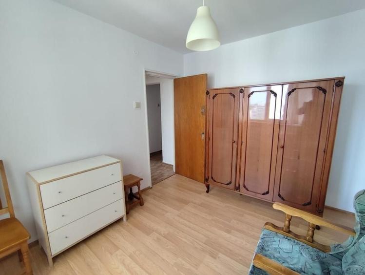 Apartament cu 3 camere decomandat, mobilat în 8 Martie