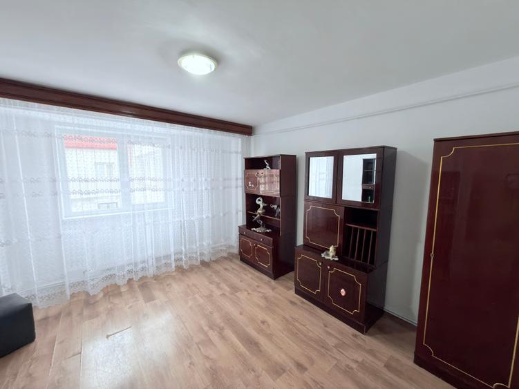 Apartament cu 4 camere în Ultracentral