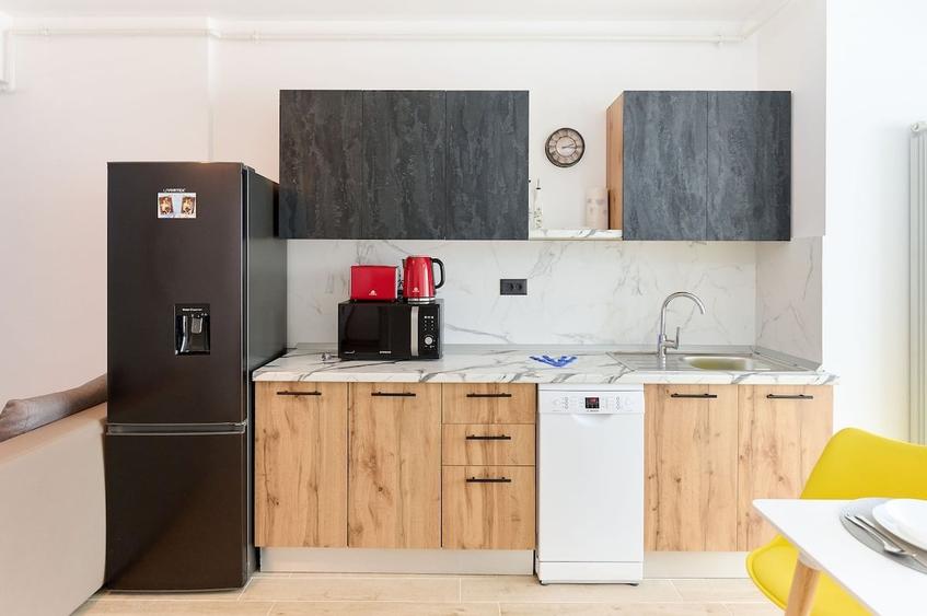 Apartament cu 2 camere decomandat în Mamaia-Sat