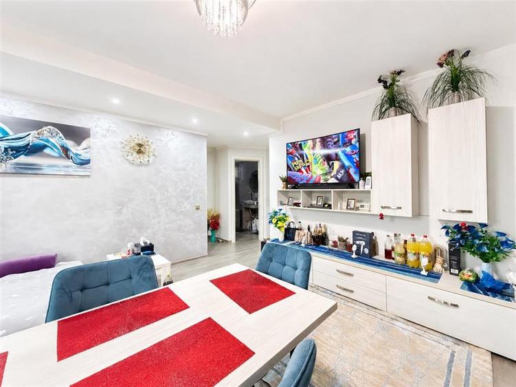 Apartament cu 3 camere decomandat, mobilat în Șelimbăr