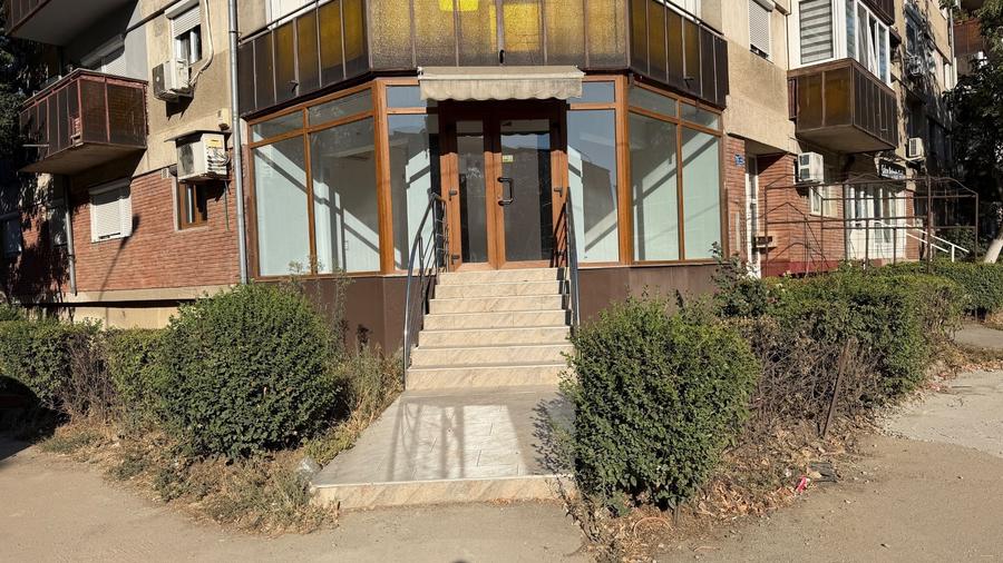 Spațiu comercial, de 40 mp, în Rogerius