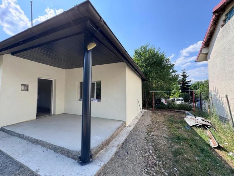 Casă individuală cu 2 camere cu Canalizare în Someșeni