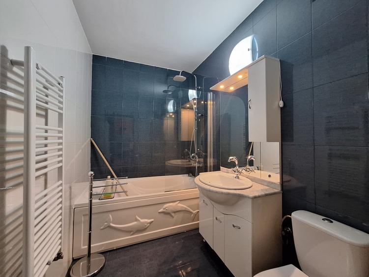 Apartament cu 2 camere semidecomandat, mobilat în Florești