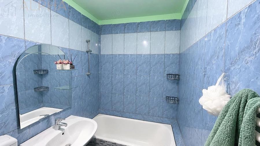 Apartament cu 2 camere decomandat în Calea Moldovei