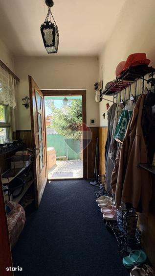 Casă cu 5 camere cu Teren 716 Mp în Central