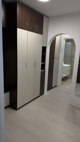 Apartament cu 2 camere decomandat în Nicolina