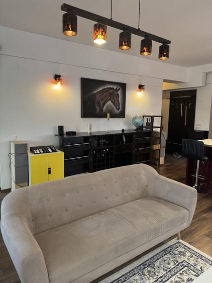 Apartament cu 3 camere decomandat în Regie
