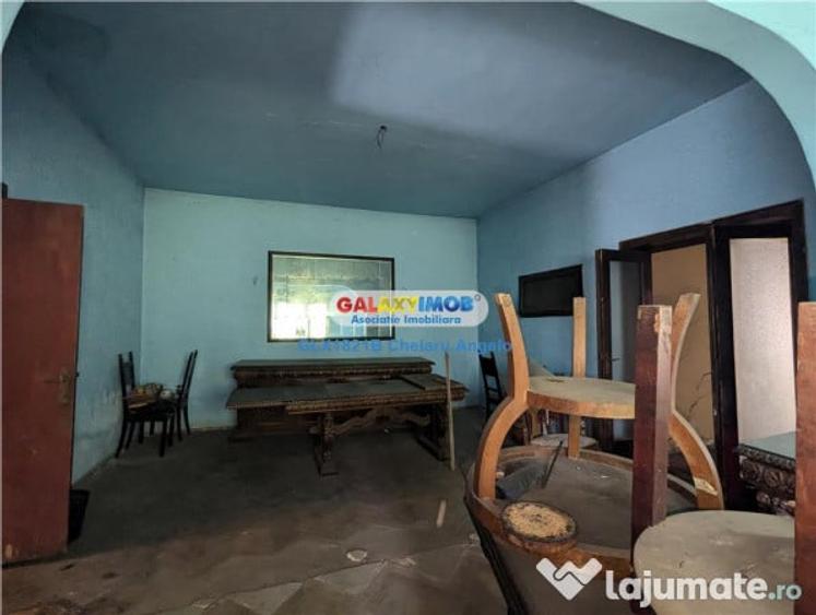 Casă cu 5 camere cu Teren 470 Mp în Unirii
