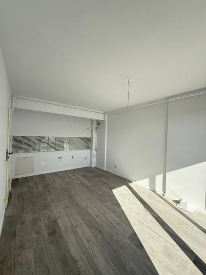 Apartament cu 2 camere semidecomandat în Militari