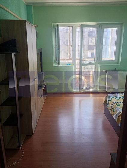 Apartament cu 2 camere semidecomandat, mobilat în Tineretului