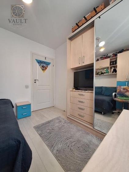 Apartament cu 4 camere decomandat, mobilat în Drumul Taberei