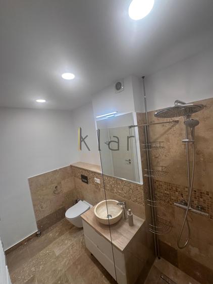 Apartament cu 2 camere semidecomandat, mobilat în Central