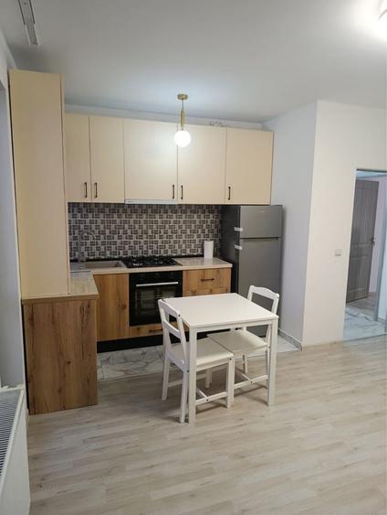 Apartament cu 2 camere decomandat în Exterior Vest