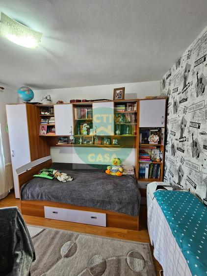 Apartament cu 2 camere semidecomandat în Est