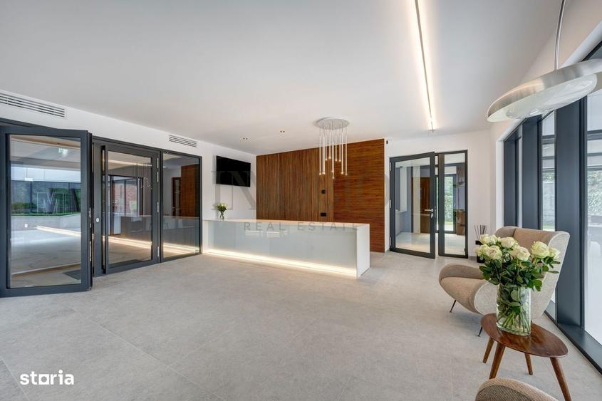 Apartament cu 4 camere, mobilat în Băneasa
