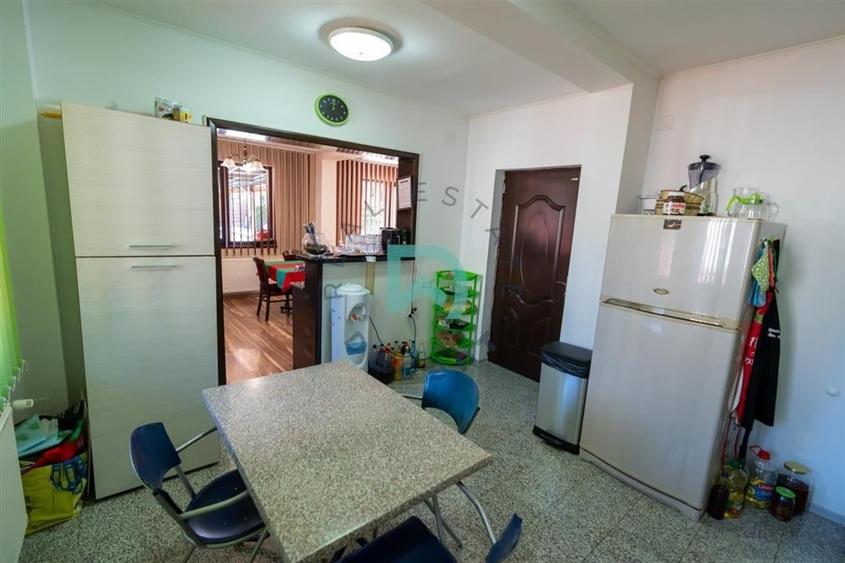 Casă individuală cu 6 camere cu Teren 1700 Mp în Timișu de Sus