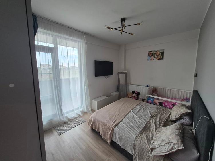 Apartament cu 2 camere semidecomandat, mobilat în Agigea