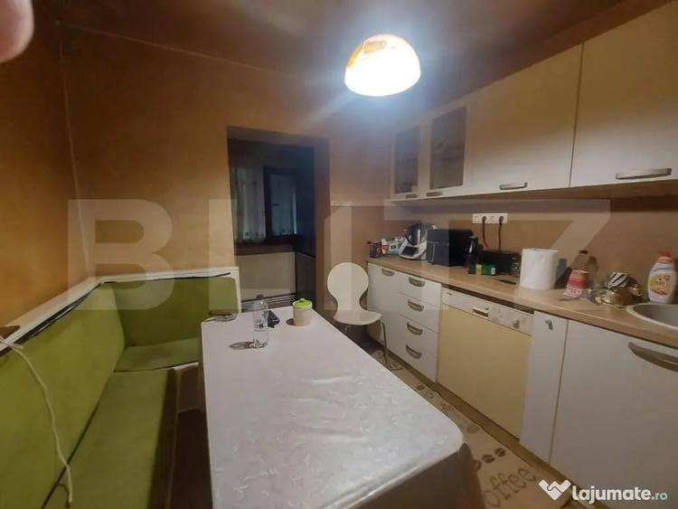 Apartament cu 3 camere decomandat în Obcini