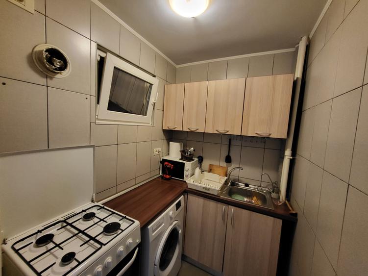 Apartament cu 2 camere decomandat în Drumul Taberei