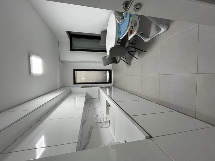 Apartament cu 3 camere decomandat în Exterior Vest